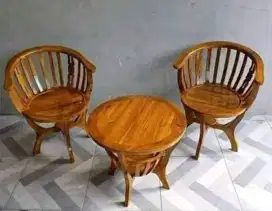 Meja kursi teras