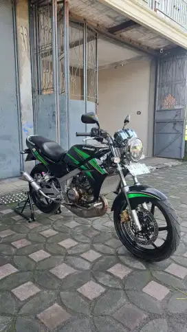 NINJA R LE 2015 AB SLEMAN