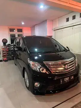 Toyota Alphard SC 2012