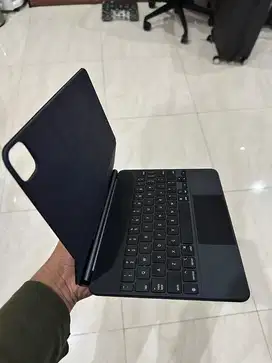 Magic Keyboard Apple Ipad 11 inch fullset mulus