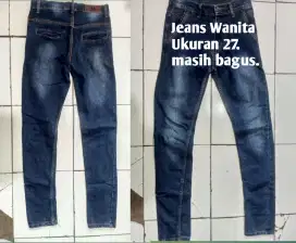 PUNYA CELANA JEANS WANITA DAN BAJU ROMPI SALUR HITAM PUTIH
