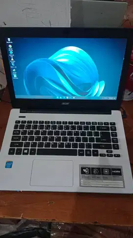 LAPTOP CELERON NGEBUT  ACER E5-411