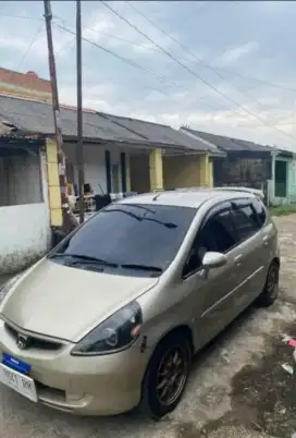 Honda Jazz pakaian, jual cepat.