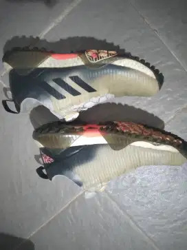 Sepatu adidas BOA