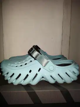 Sandal Crocs empuk