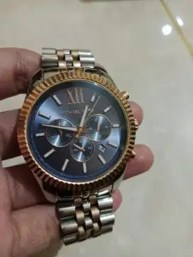 Michael Kors dijual
