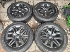 Velg Toyota fortuner R18 original paket ban second 4pcs terima tt