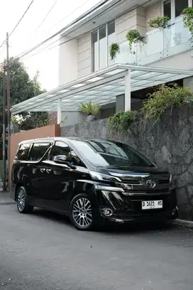 TOYOTA VELLFIRE 2.5 AT 2015