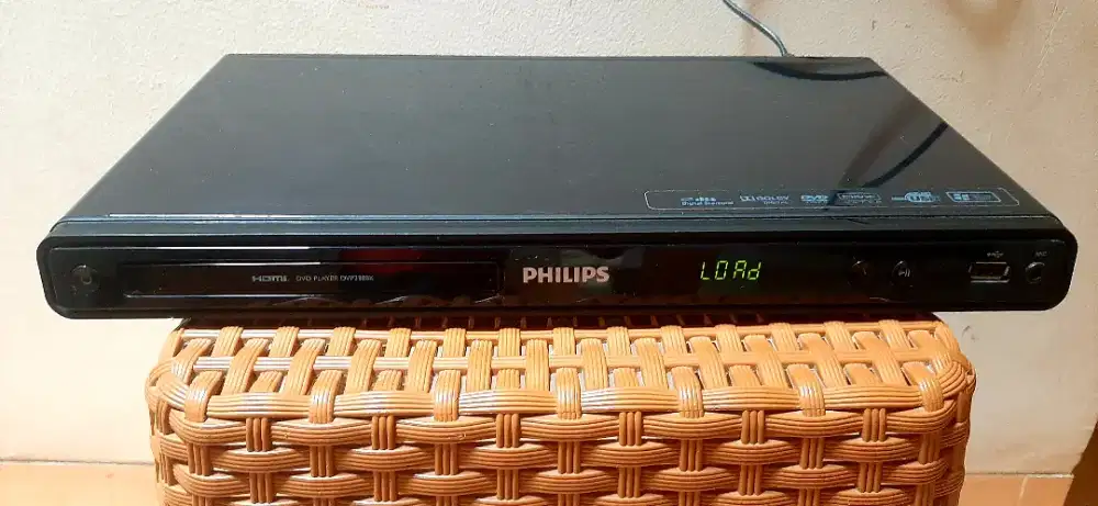 DVD player Phillips with HDMI 1080p upscaling