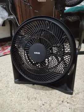 Kipas angin meja kris (krisbow) 8 inch 45 watt