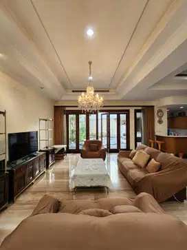 Dijual  cepat Rumah baru dan murah Menteng