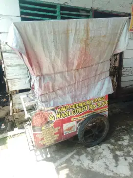 Jual gerobak etalase alumunium pakai roda