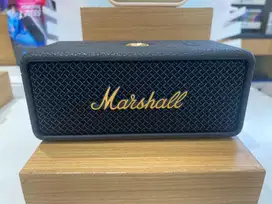 MARSHALL EMBERTON 3 BISA ANGKAT TELEPON