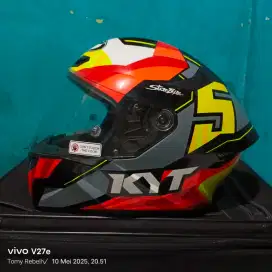 Helm kyt pemakaian terawat