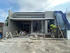 HADIRKAN RUMAH MODERN HARGA 815JT DI SLEMAN DEKAT AREA PEMDA
