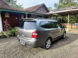 Nissan Grand livina 2011 Bensin