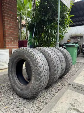 Ban Bridgestone Dueler MT 265/75/r16