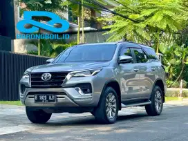 Toyota Fortuner Vrz 2.4 Facelift At 2021 Silver metalik