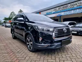 TOYOTA INNOVA VENTURER DIESEL 2.4 AT 2021