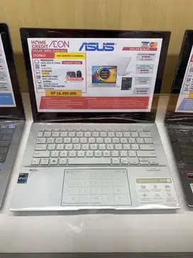 Segampang itu dapatkan laptop dengan cicilan 0%