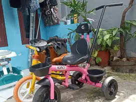 SEPEDA RODA 3 DAN SEPEDA TANPA GOES
