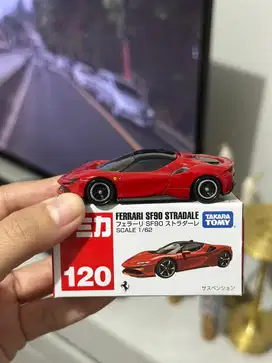 Tomica Ferrari SF90 Stradle