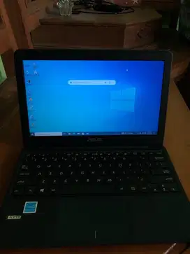 Di jual laptop asus