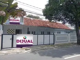 Sewa Dan Jual Rumah Luas Full Renovasi, Di Bendungan Hilir, Jakpus