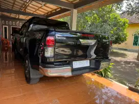 Dijual toyota hilux type G 4 x 4 2GD warna hitam