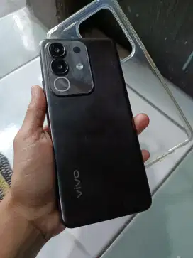 Vivo y29 ram 8/128