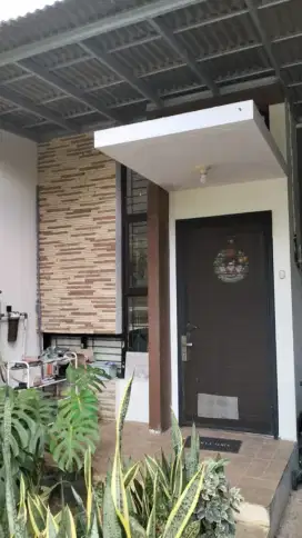 Disewakan rumah siap huni di Green ara Harapan indah Bekasi