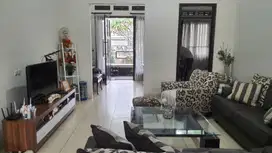 Rumah di Kota Baru Parahyangan, Kawasan Bandung Tempo Doeloe