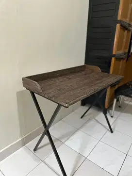 Meja Kantor/Belajar