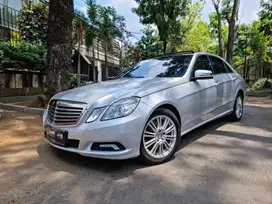 Mercedes-Benz E300 2009 Bensin