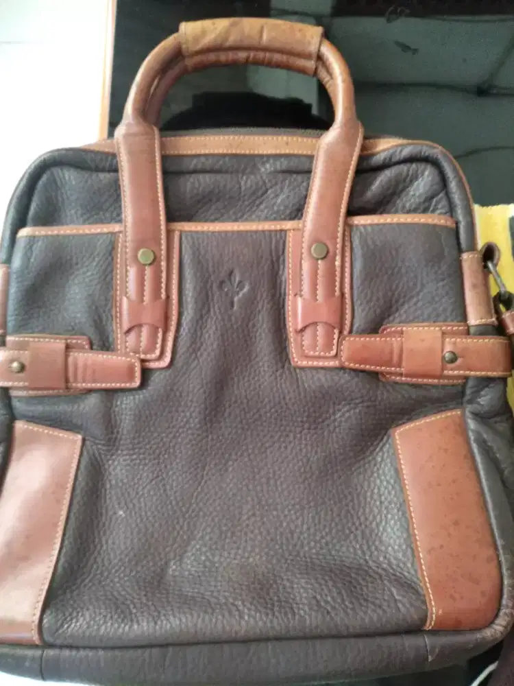 Tas Kulit asli Merk Country Hide Malaysia