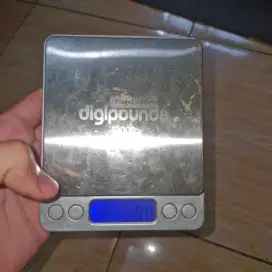 TIMBANGAN 1000 GRAM MERK DIGIPOUND BERFUNGSI OPTIMAL