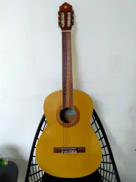 Gitar Klasik Yamaha C310 Custom