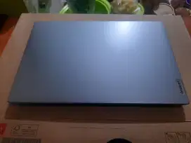 Lenovo V14
AMD Ryzen 3 7320