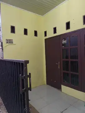 RUMAH DIKONTRAKKAN DI CONDET