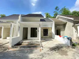 RUMAH MINIMALIS 390JT-an DI UTARA PASAR SLEMAN, BISA KPR