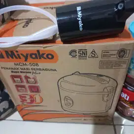 Magicom miyako dan pompa air galon