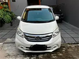 Honda Freed PSD Tipe E - 2013
