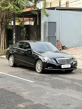 MERCEDES BENZ E 300 2010 / 2009 Tgn1 Matic Istimewa