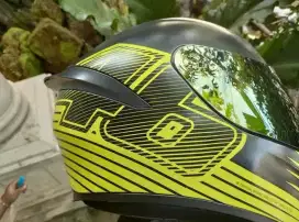 AGV K1 Asian L minus retak