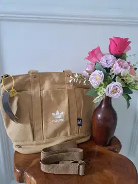 Tas Totebag wanita