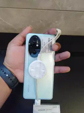 HONOR 200 PRO 5G SNAPDRAGON 8S GEN 3 BISA KREDIT DP 0 CUKUP MODAL KTP
