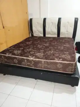 Tempat tidur 6kk lengkap kepala dan divan