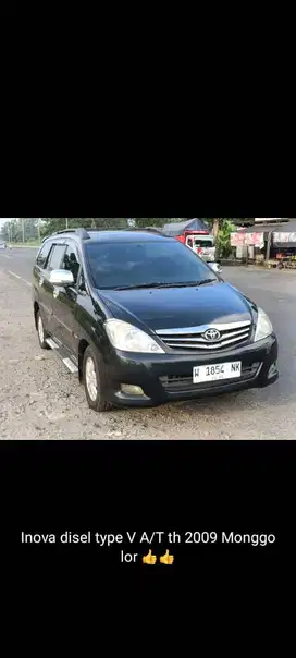 Dijual kijang Innova type v warna hitam diesel