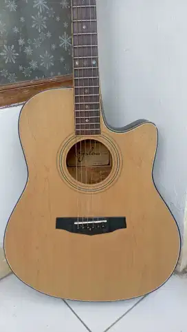 Gitar akustik kayu asli