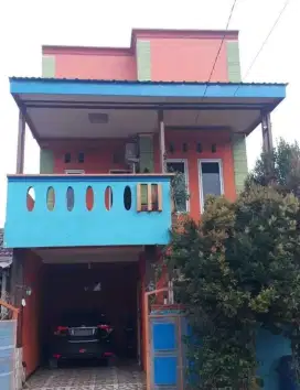 Rumah tingkat Oren Perumahan firdaus Residence Blok F2 no 32